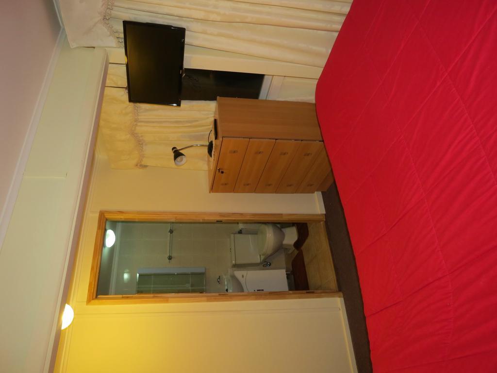 Hostal Dona Irma Punta Arenas Phòng bức ảnh